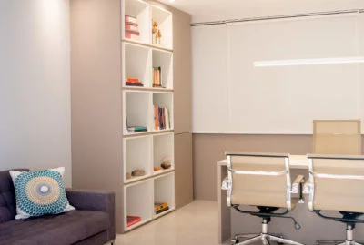 Consultório por Claudia Frota Arquitetura (1)