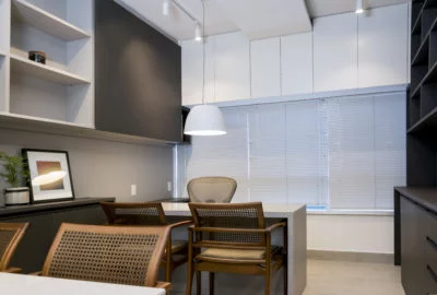 Escritório por Claudia Frota Arquitetura